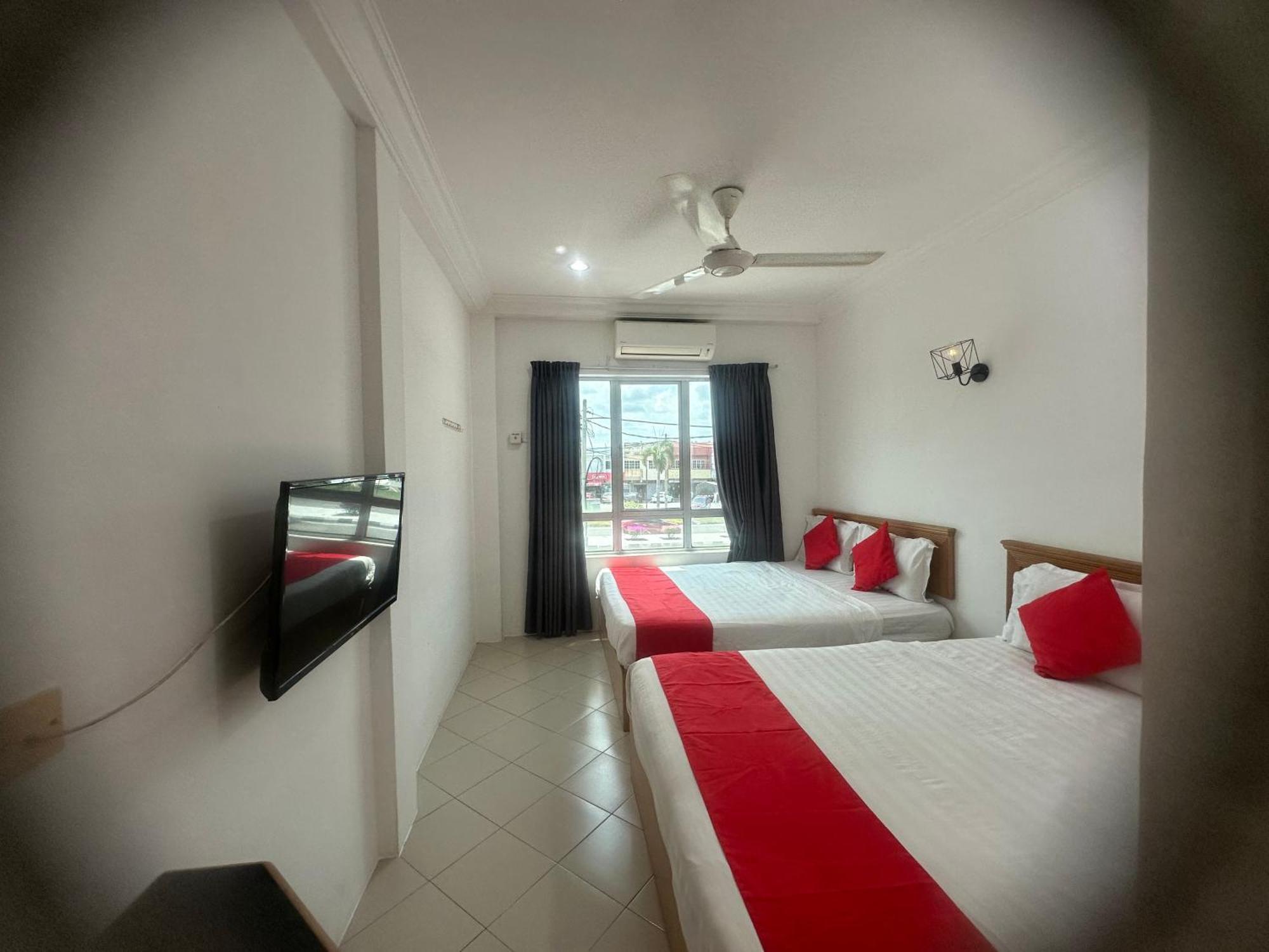 טלוק אינטן V Hotel מראה חיצוני תמונה