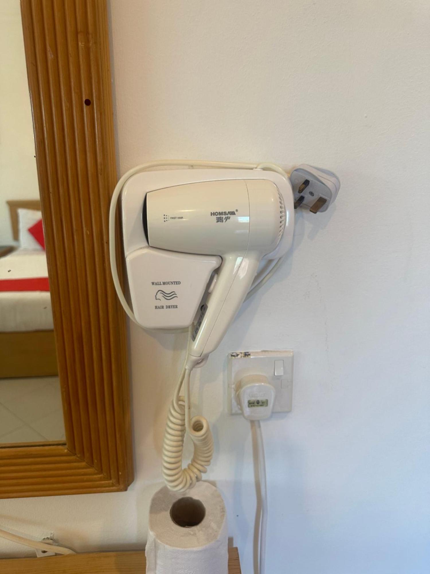 טלוק אינטן V Hotel מראה חיצוני תמונה