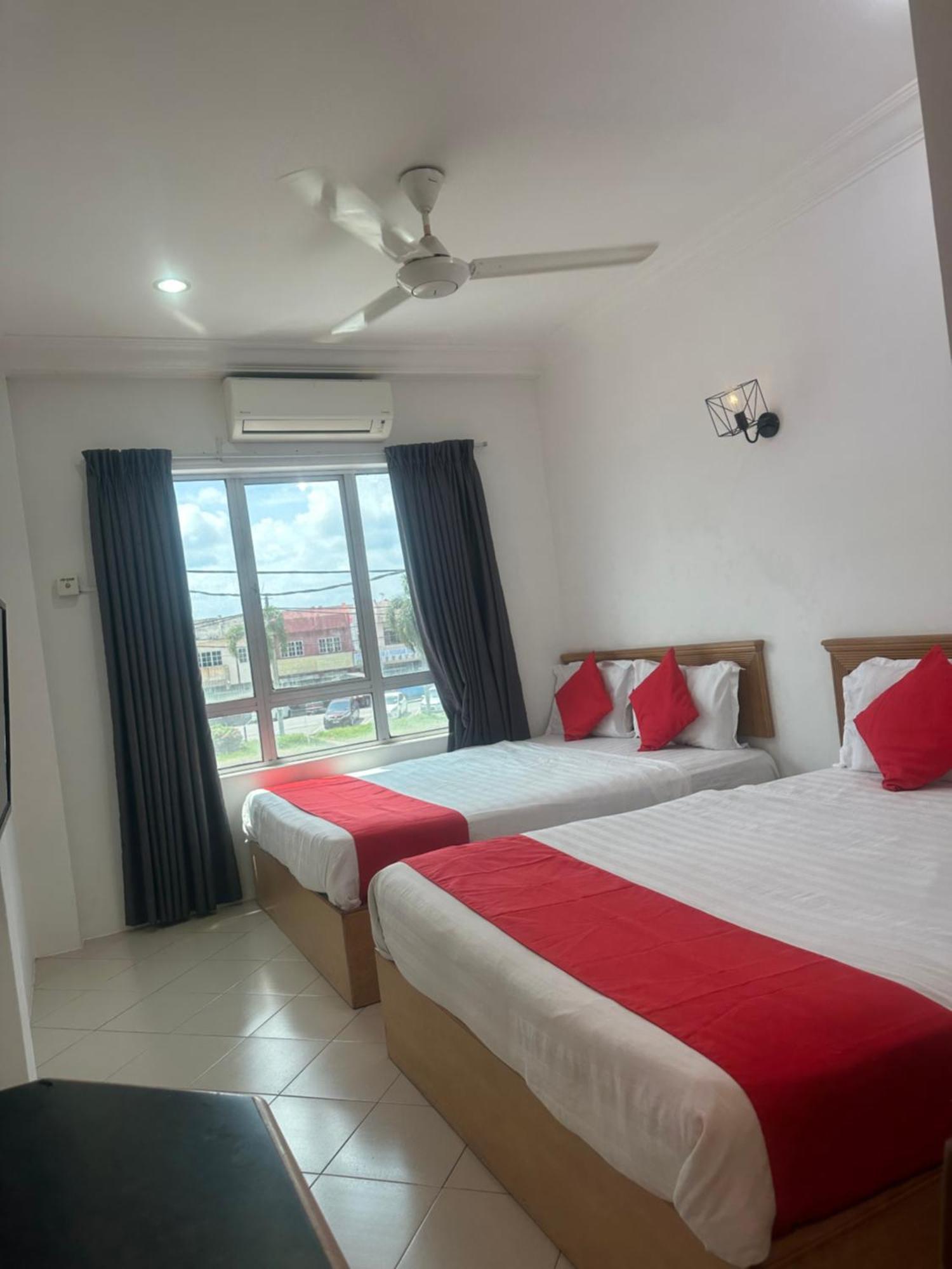 טלוק אינטן V Hotel מראה חיצוני תמונה