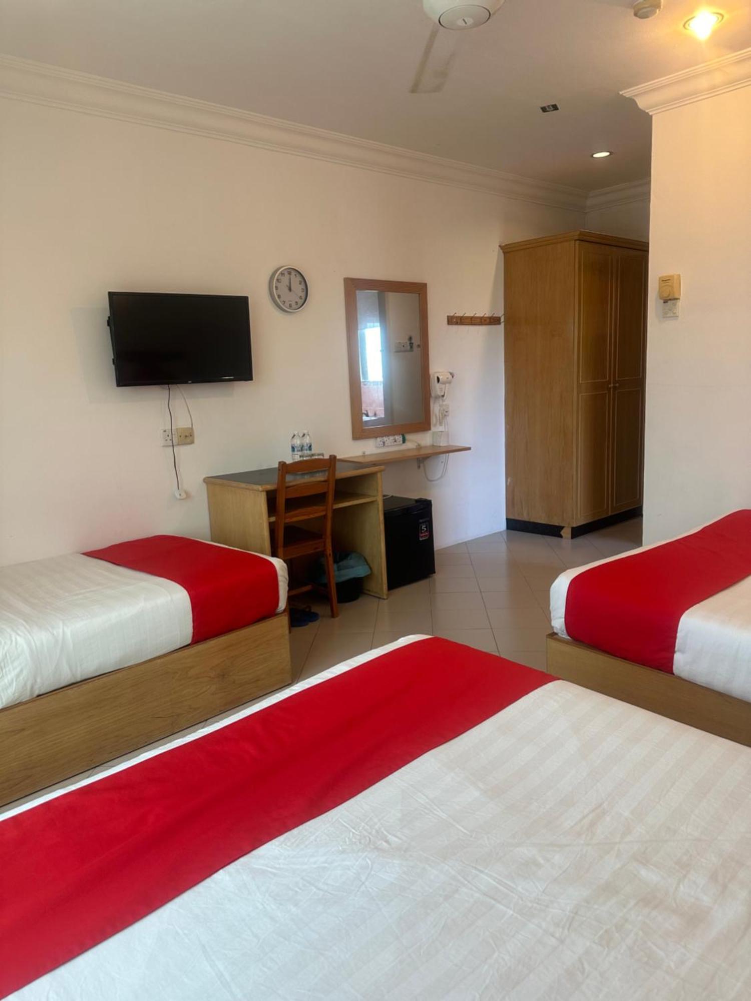 טלוק אינטן V Hotel מראה חיצוני תמונה
