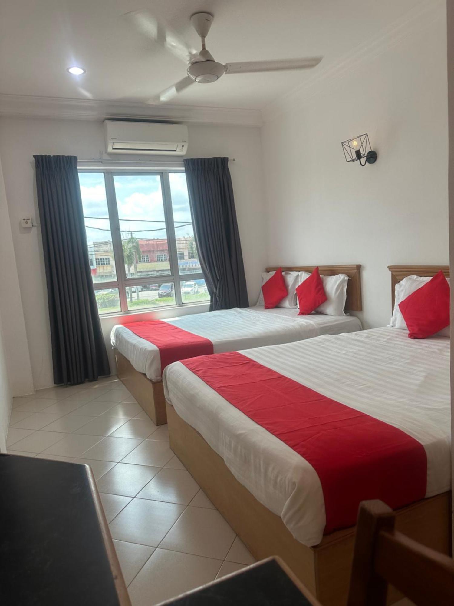 טלוק אינטן V Hotel מראה חיצוני תמונה