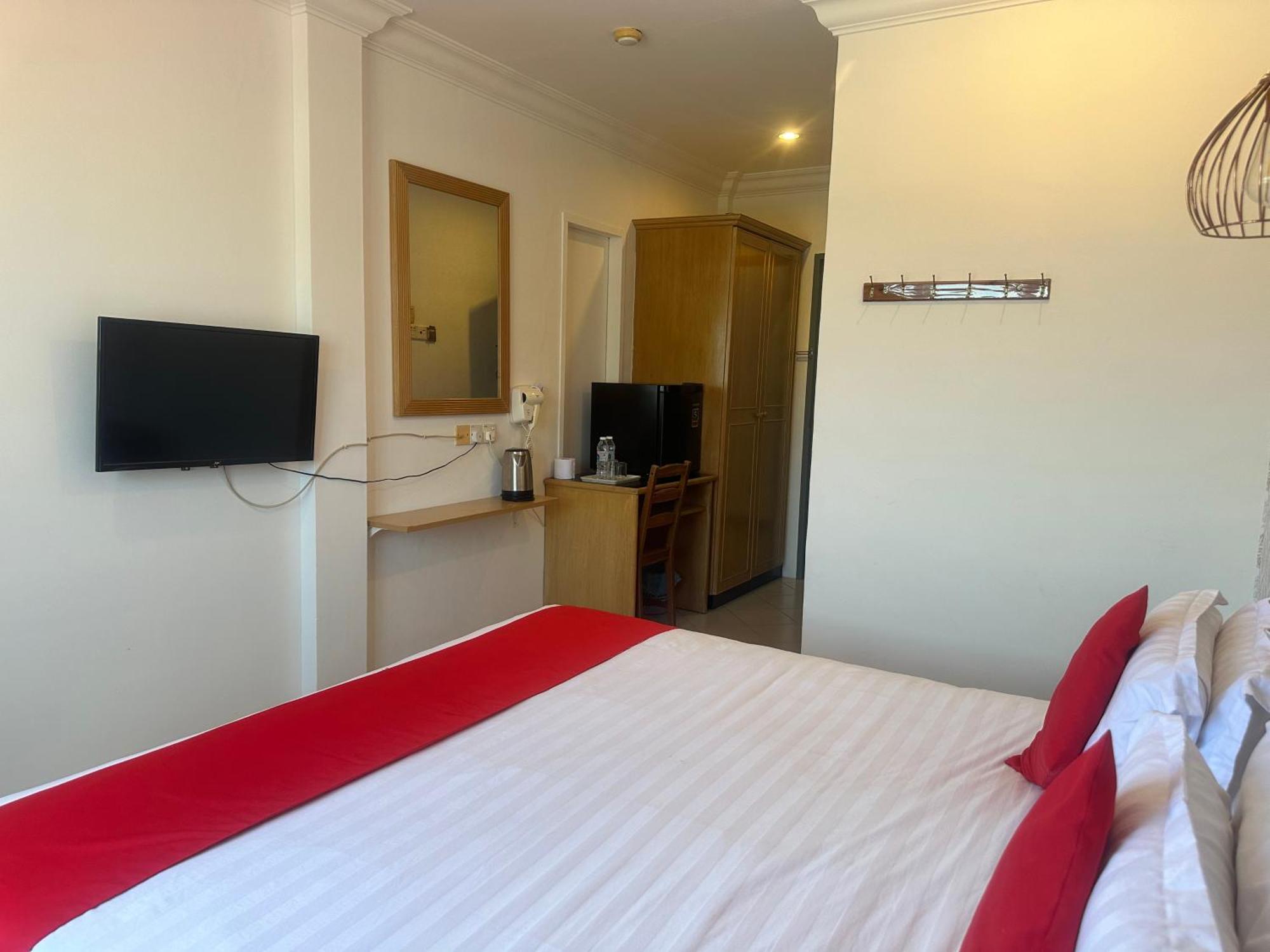 טלוק אינטן V Hotel מראה חיצוני תמונה